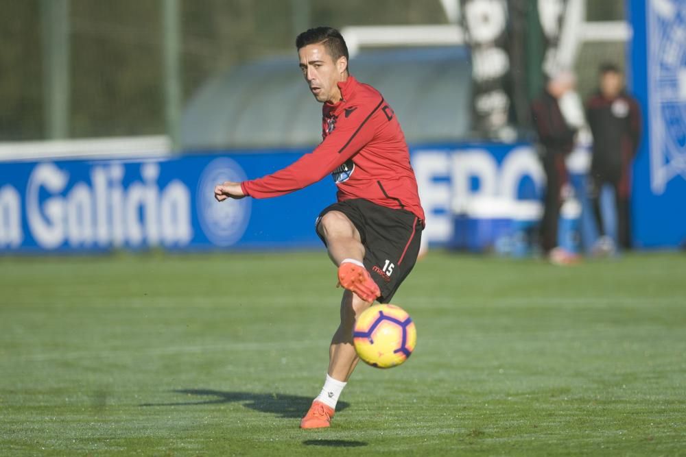 Los jugadores se han entrenado a las órdenes de Natxo González en el penúltimo entrenamiento de la semana antes del partido del sábado en Riazor.