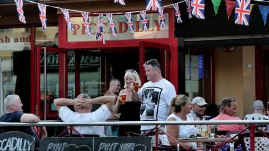 Imagen de un bar británico del Rincón de Loix.