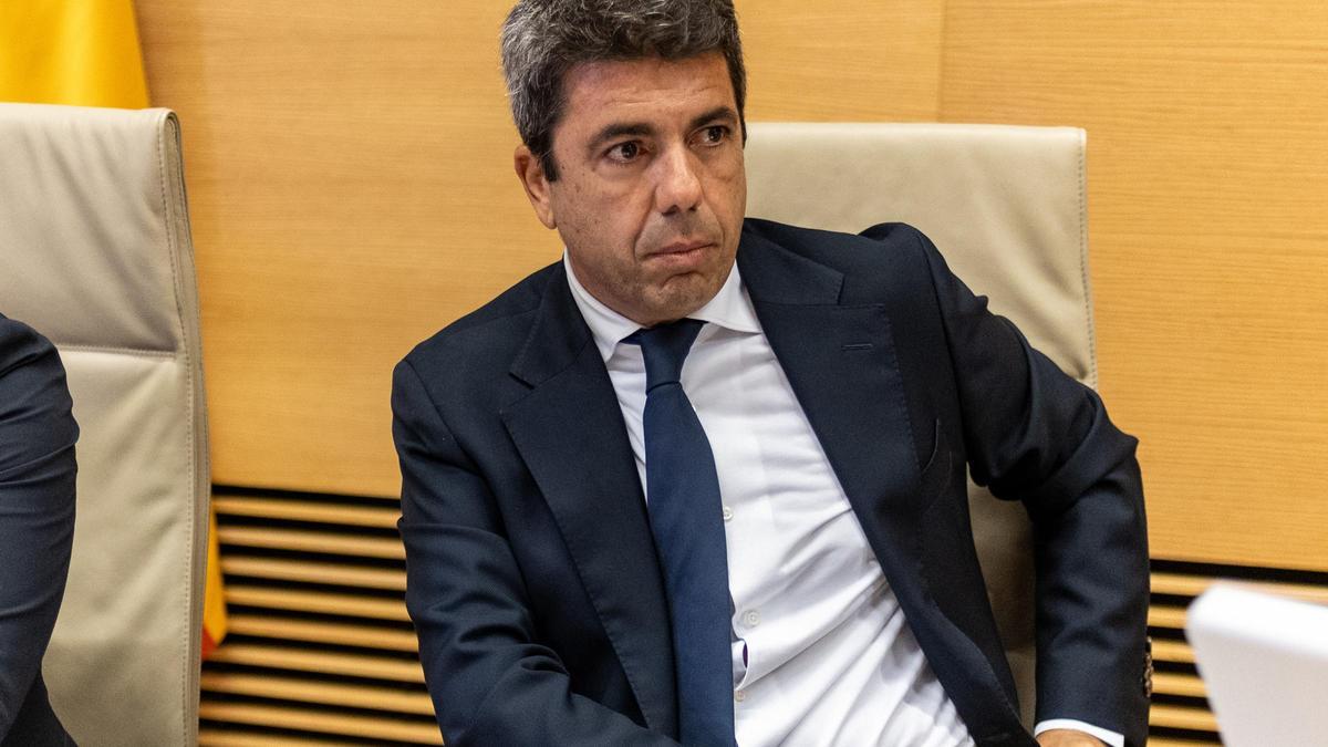 Mazón dice que los escoltas le acompañaron al Ventorro pero no a la salida