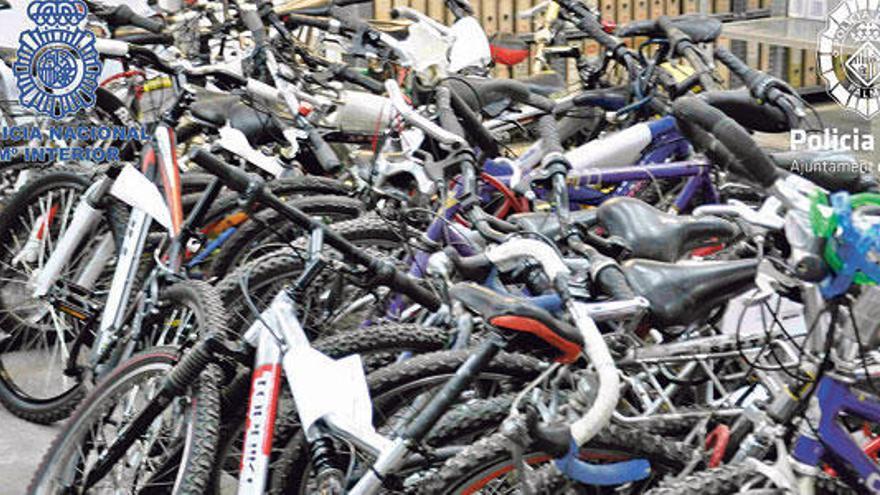 Bicicletas robadas en el depósito de Son Toells, en una imagen de archivo.