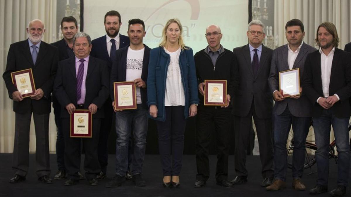 Neus Munté y Rubén Peris presidieron en el acto de presentación de la Volta'2017