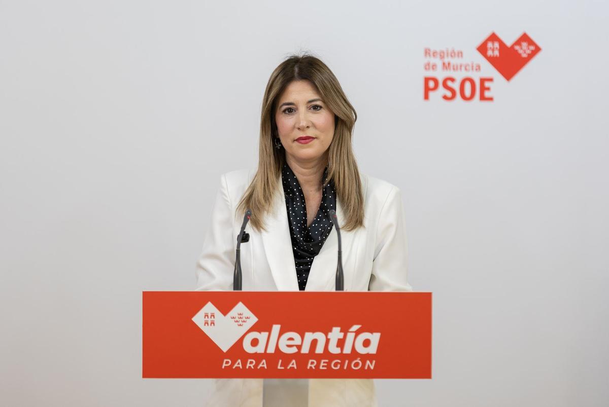 Isabel Gadea es portavoz del PSRM.
