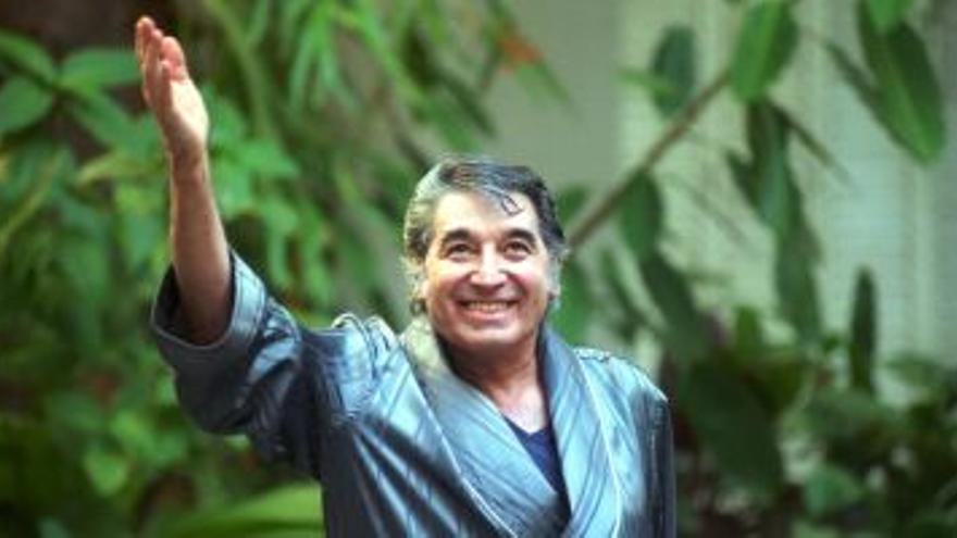 El cantautor argentino Sandro muere a los 64 años