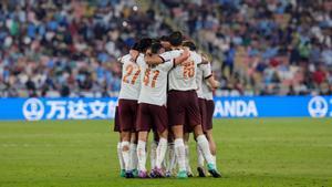 El Manchester City celebra uno de los goles al Red Urawa en la semifinal del Mundial de clubs.