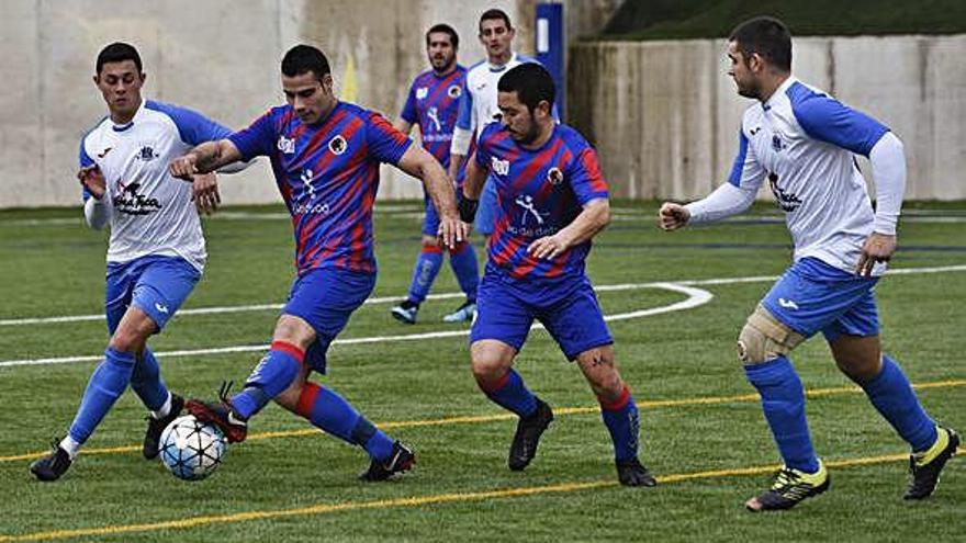 Golejada del Sant Vicenç en un enfrontament molt efectiu davant la Balconada (4-1)