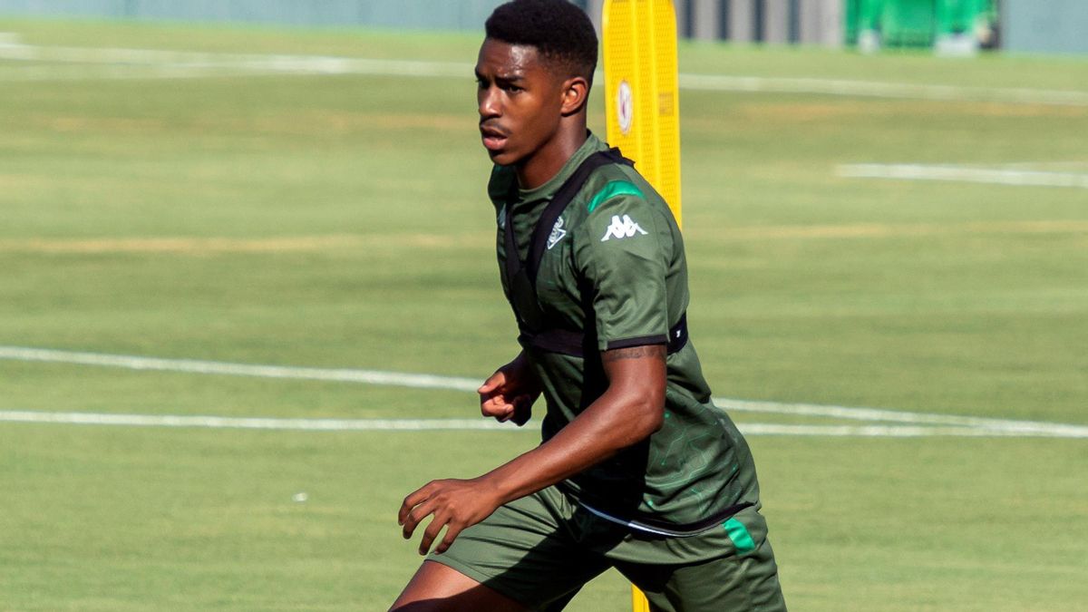 Junior Firpo, en su anterior etapa en el Betis.