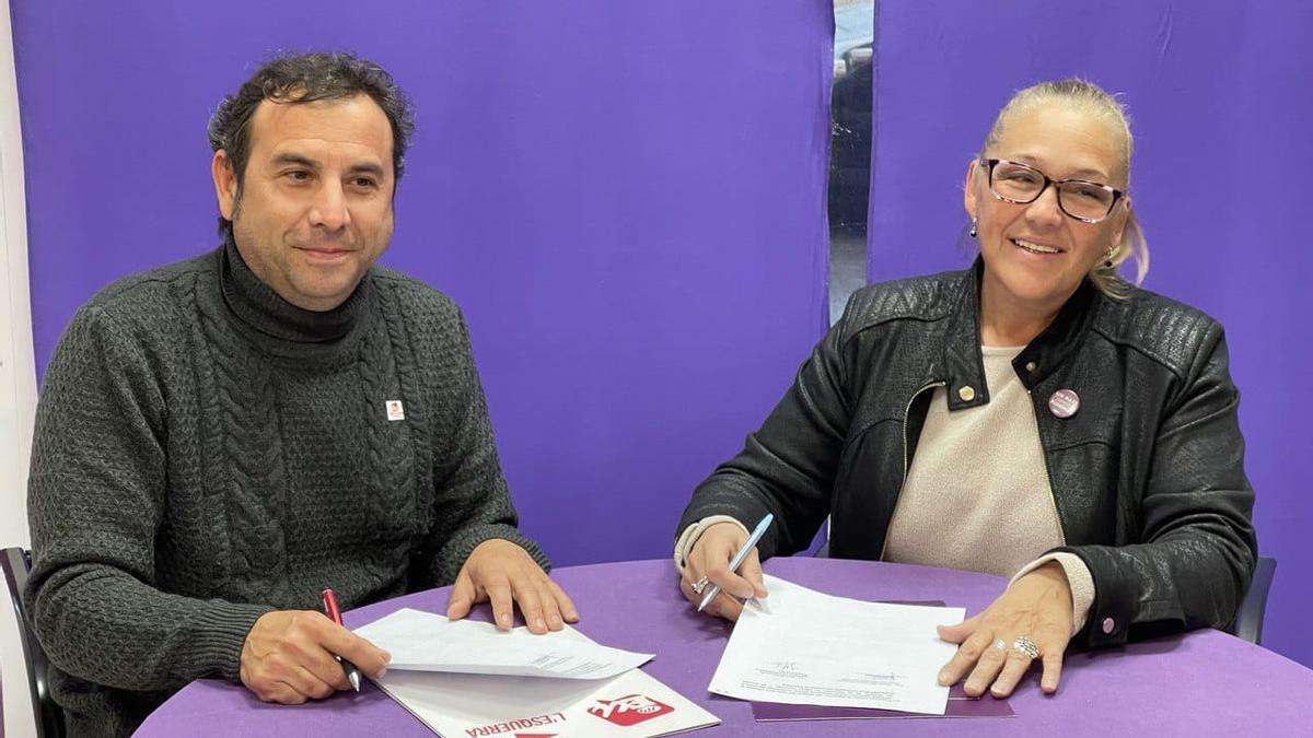 Almazor y Sterrantino en la firma del acuerdo.