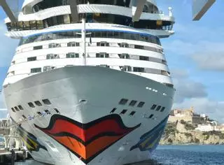 Tres cruceros llegarán el mismo día de julio a Ibiza con más de 10.400 pasajeros