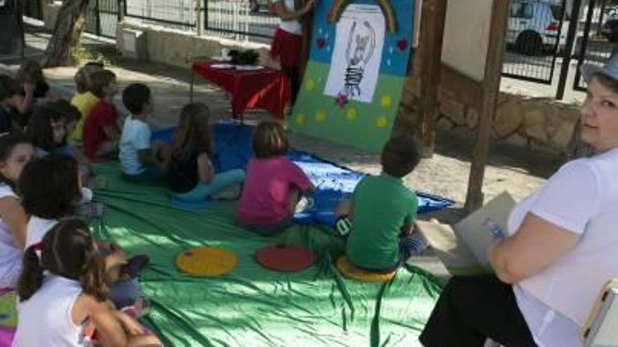Actividades llevadas a cabo en el CEIP San Fernando de Alicante por la reapertura de la biblioteca.