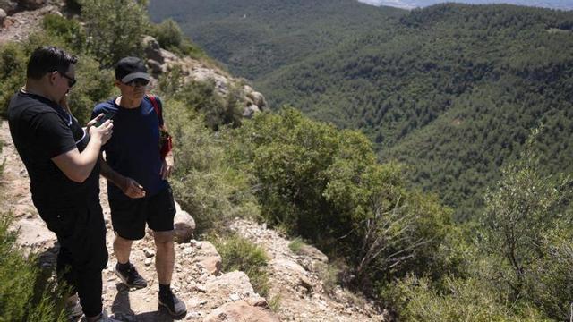 Vista del terraplè on va morir l’empresari Isak Andic. | ZOWY VOETEN