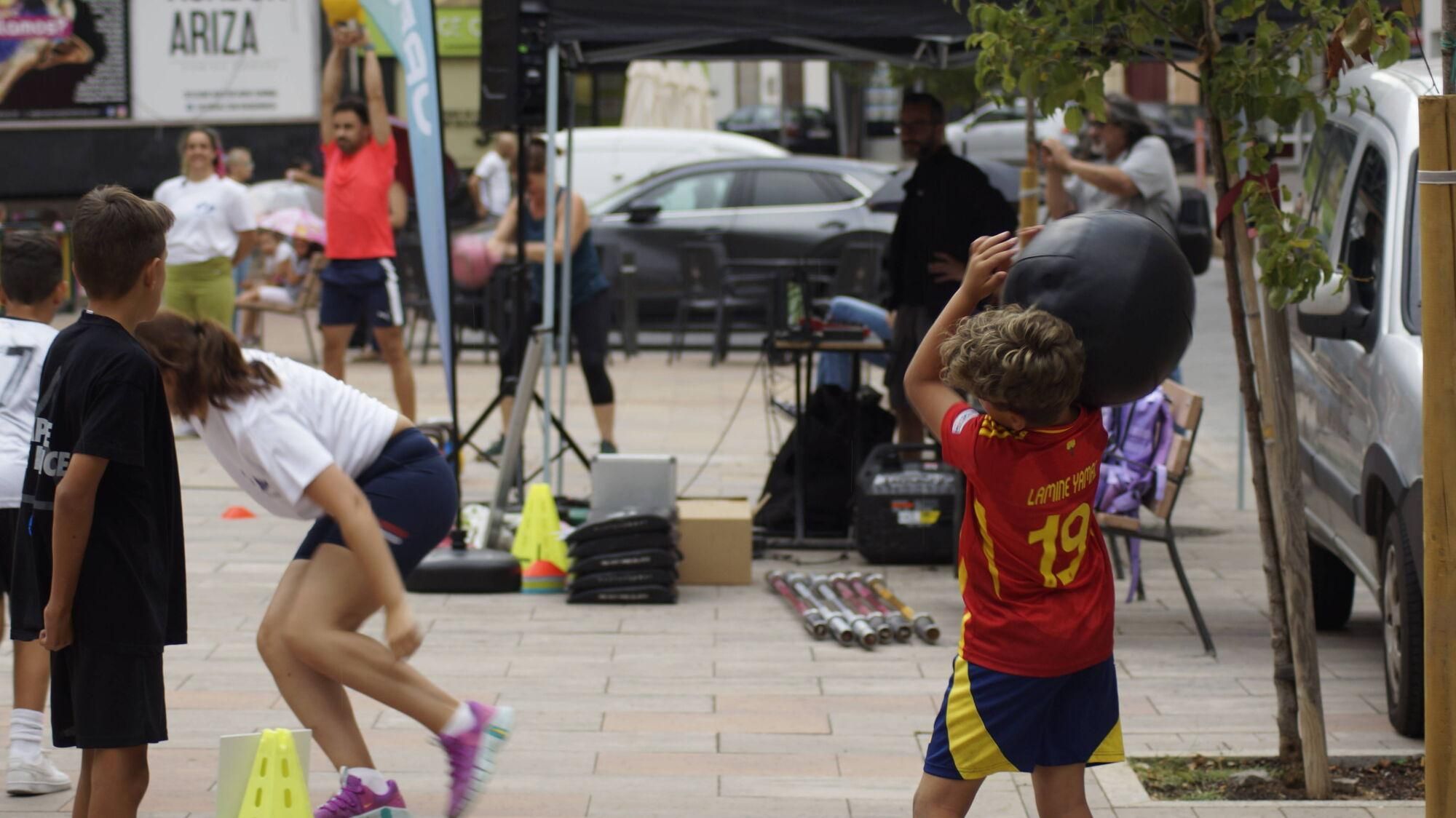 Exhibición de halterofilia y CrossFit en Plaza de la Puebla, Zamora.