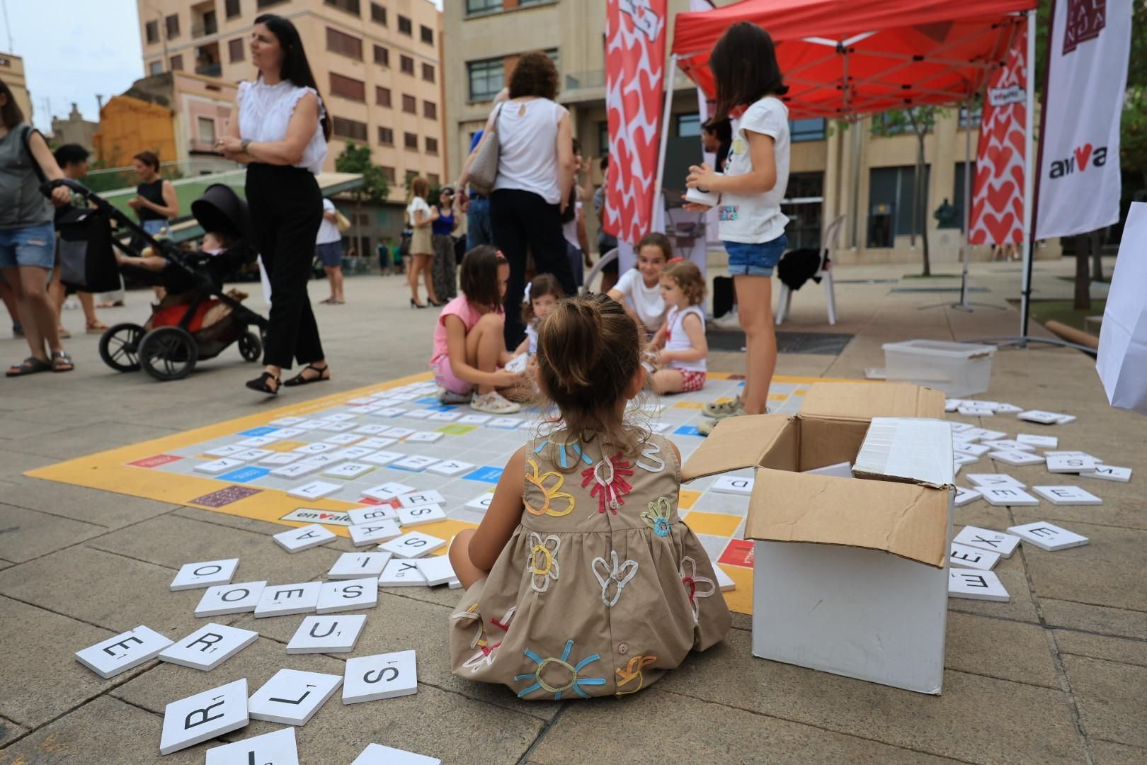 Les fotos de com Vila-real 'trau la llengua' per a defensar el valencià