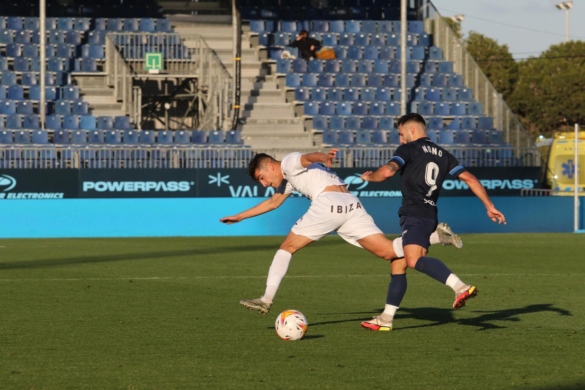 Partido amistoso entre la UD Ibiza y la Peña Deportiva