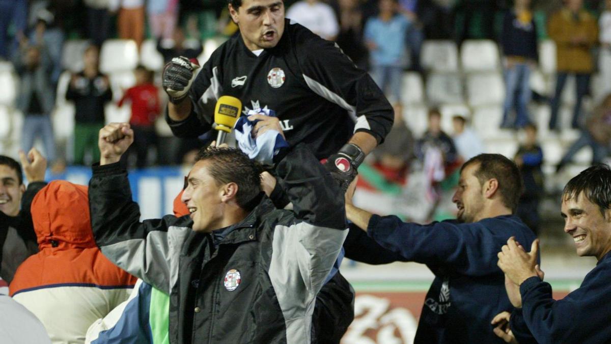 El Zamora CF eliminó a la Real Sociedad en 2005 tras una gran actuación del portero José Luis en los penaltis. / LOZ