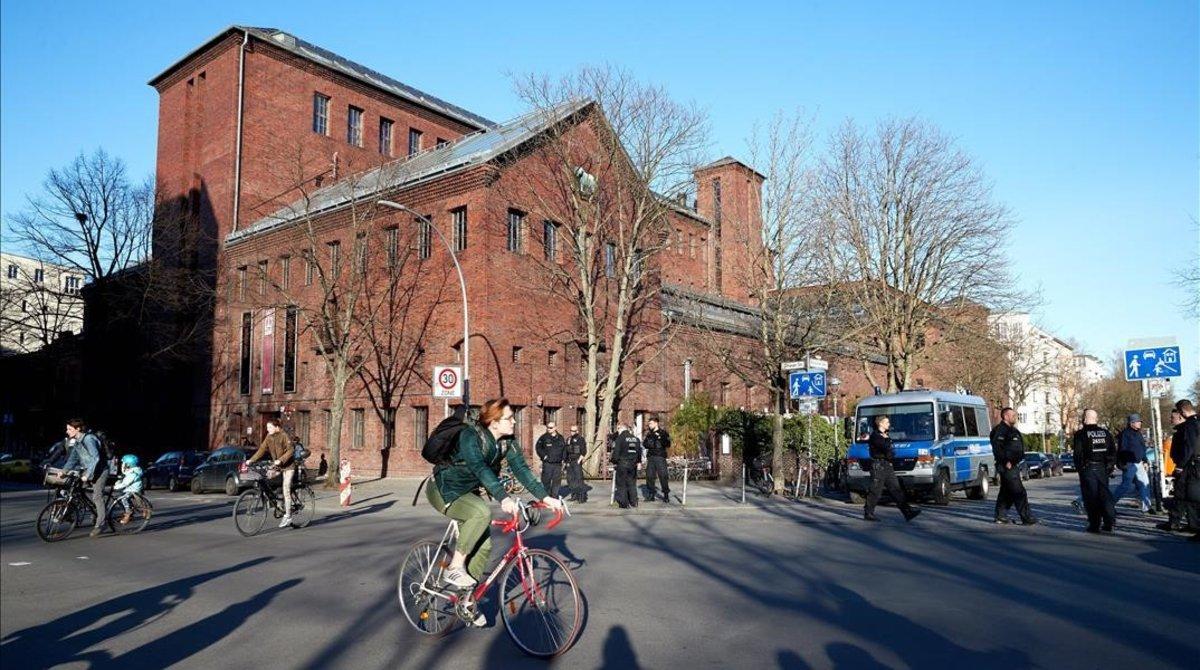 undefined42811352 hyj00  berl n  alemania   06 04 2018   vista del edificio do181103112206