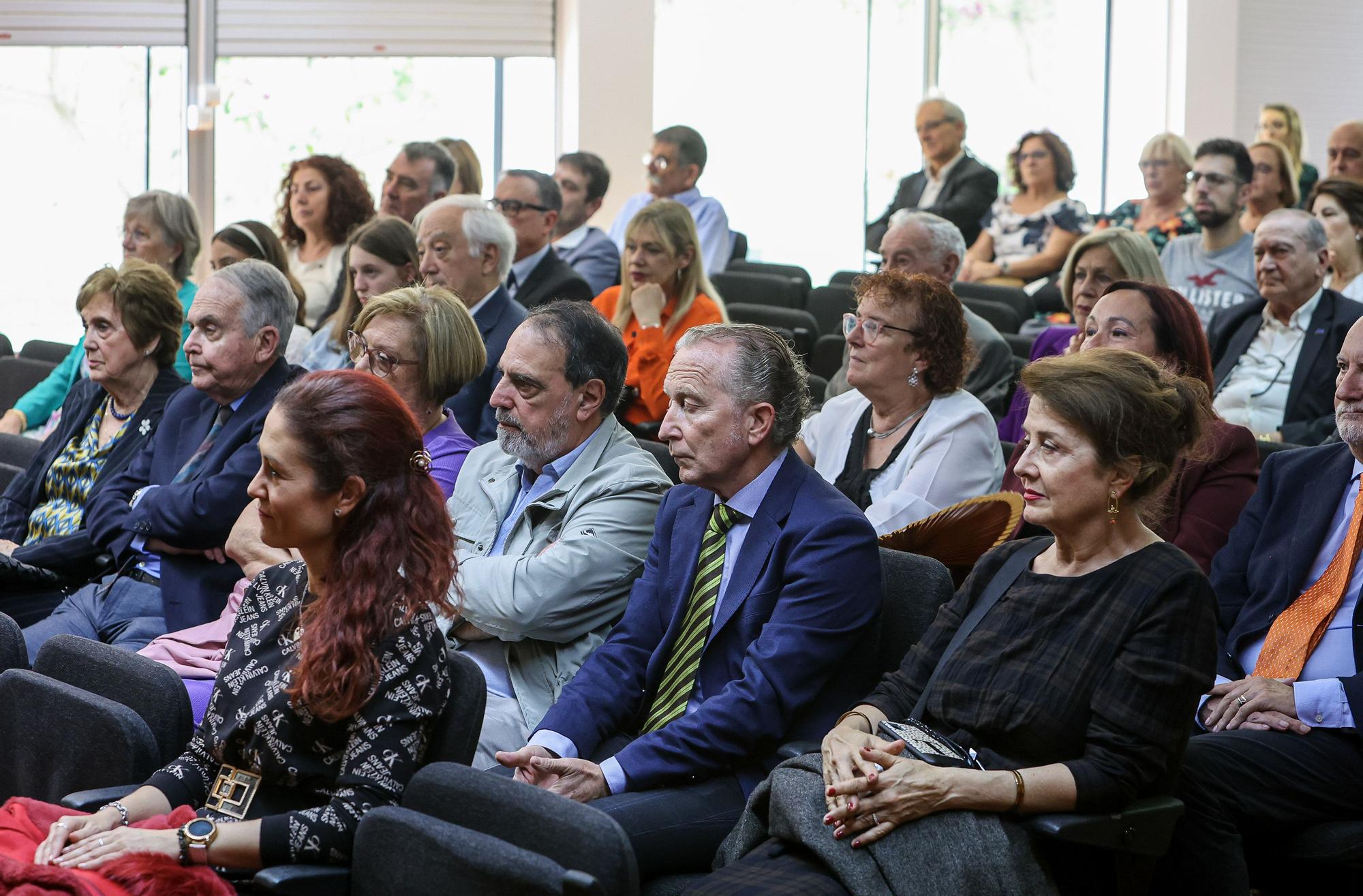 El Colegio de Docentes y Licenciados conmemora sus 80 años en Alicante