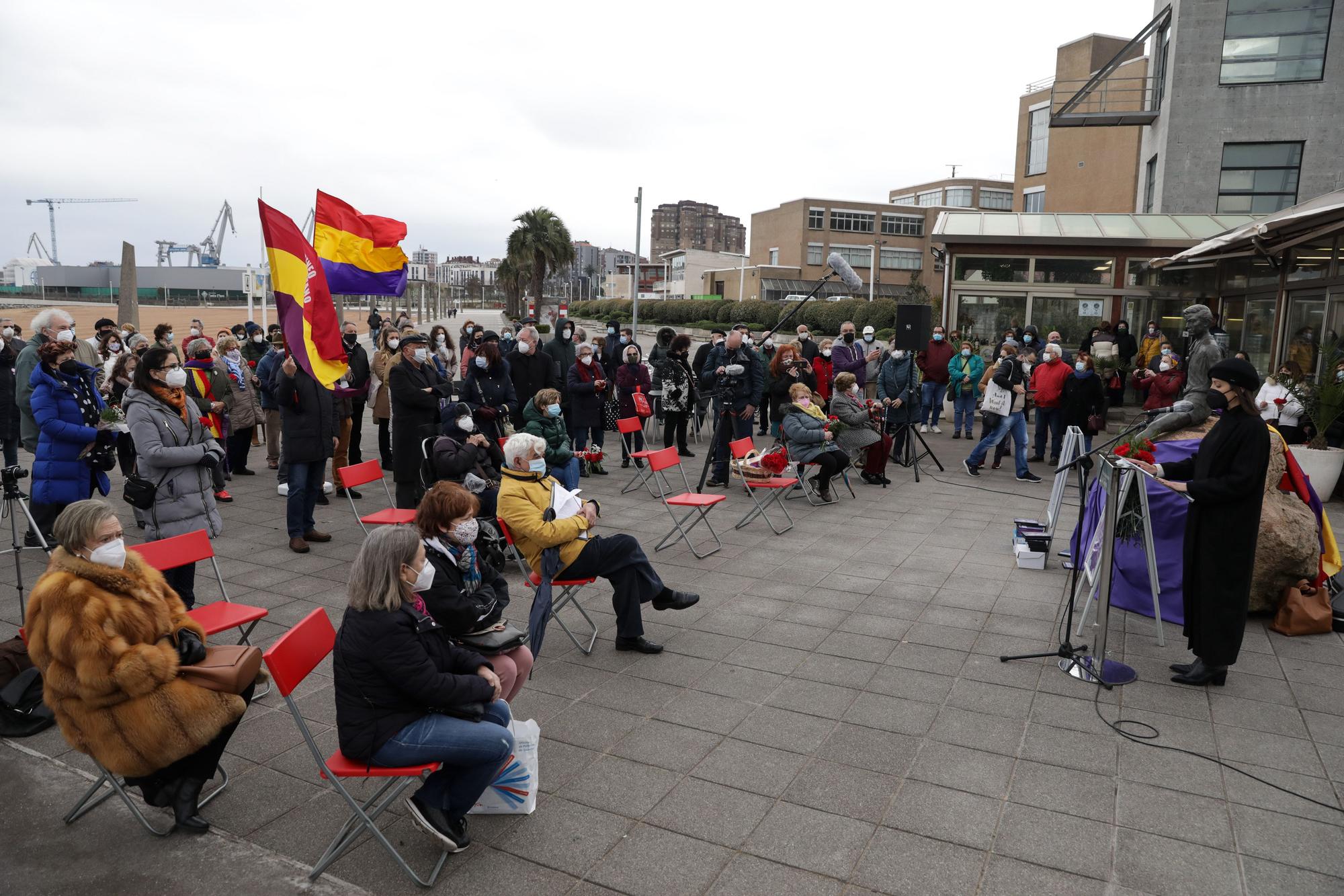 Homenaje en El Arbeyal a Araceli Ruiz, ni�a de la guerra (8).jpg