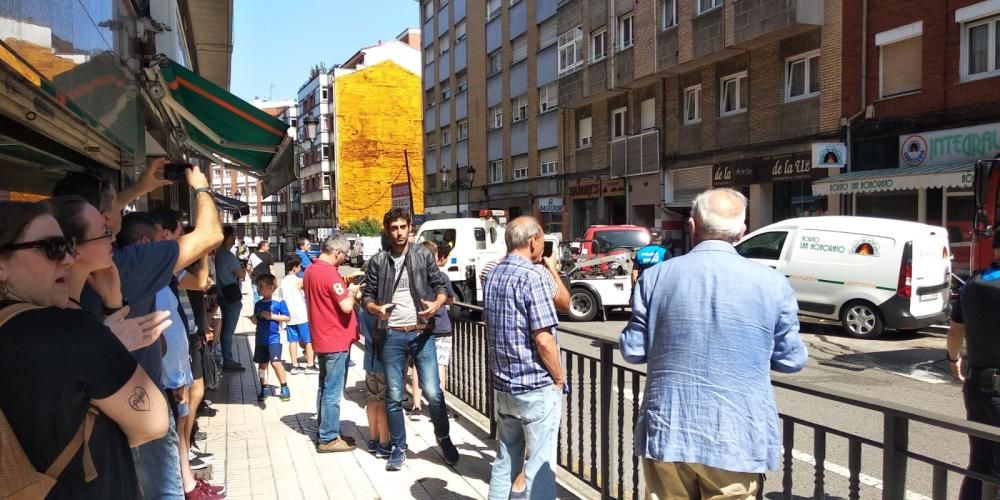 Desalojado un edificio en la avenida del Cristo por un incendio en una panadería