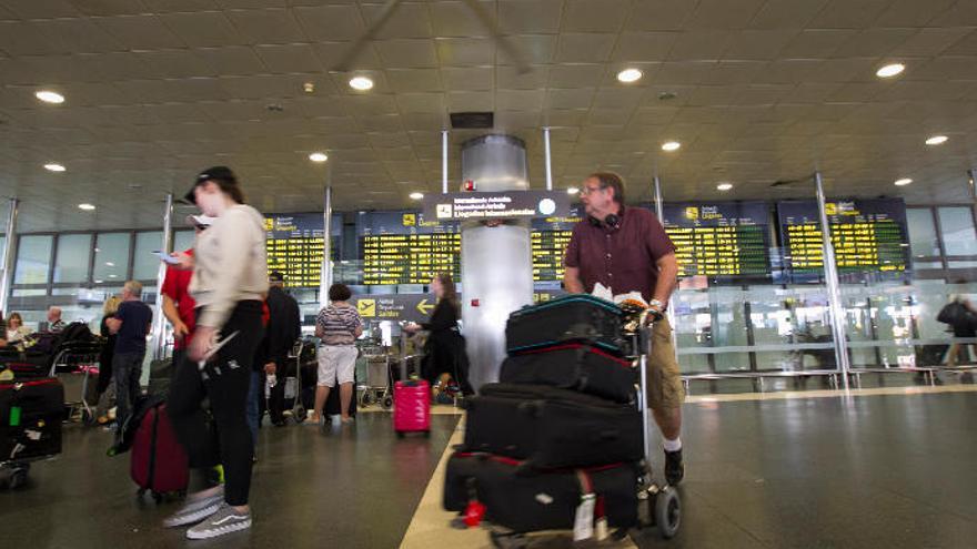 Imagen del viajeros en el aeropuerto de Gran Canaria