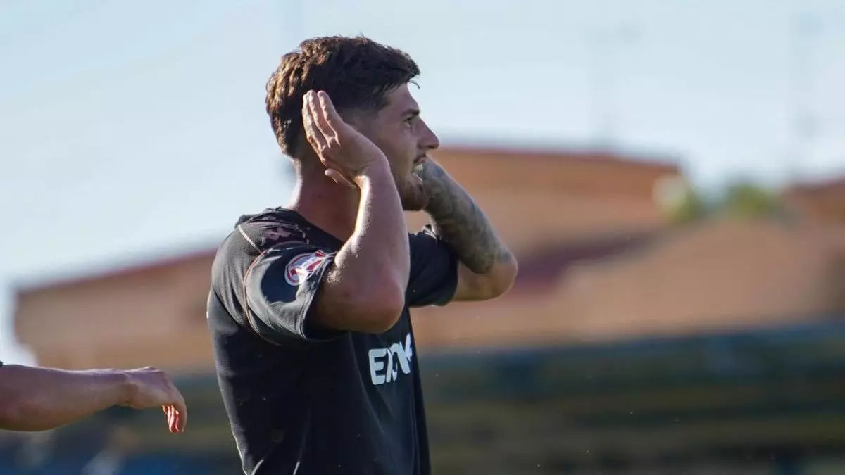 La tarde más movida de Álex Jiménez con el Hércules