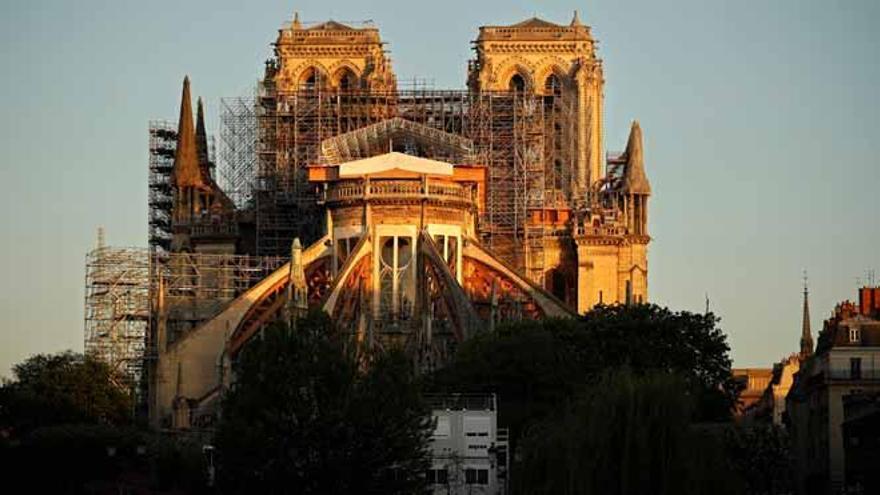 Un año de obstáculos frena la reconstrucción de Notre Dame