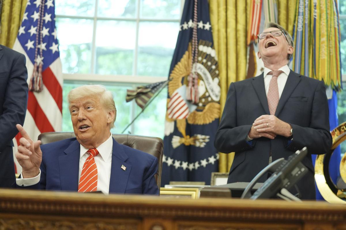 El Regne Unit i EUA anuncien un acord comercial per reduir els aranzels de Trump El Regne Unit i EUA anuncien un acord comercial per reduir els aranzels de Trump