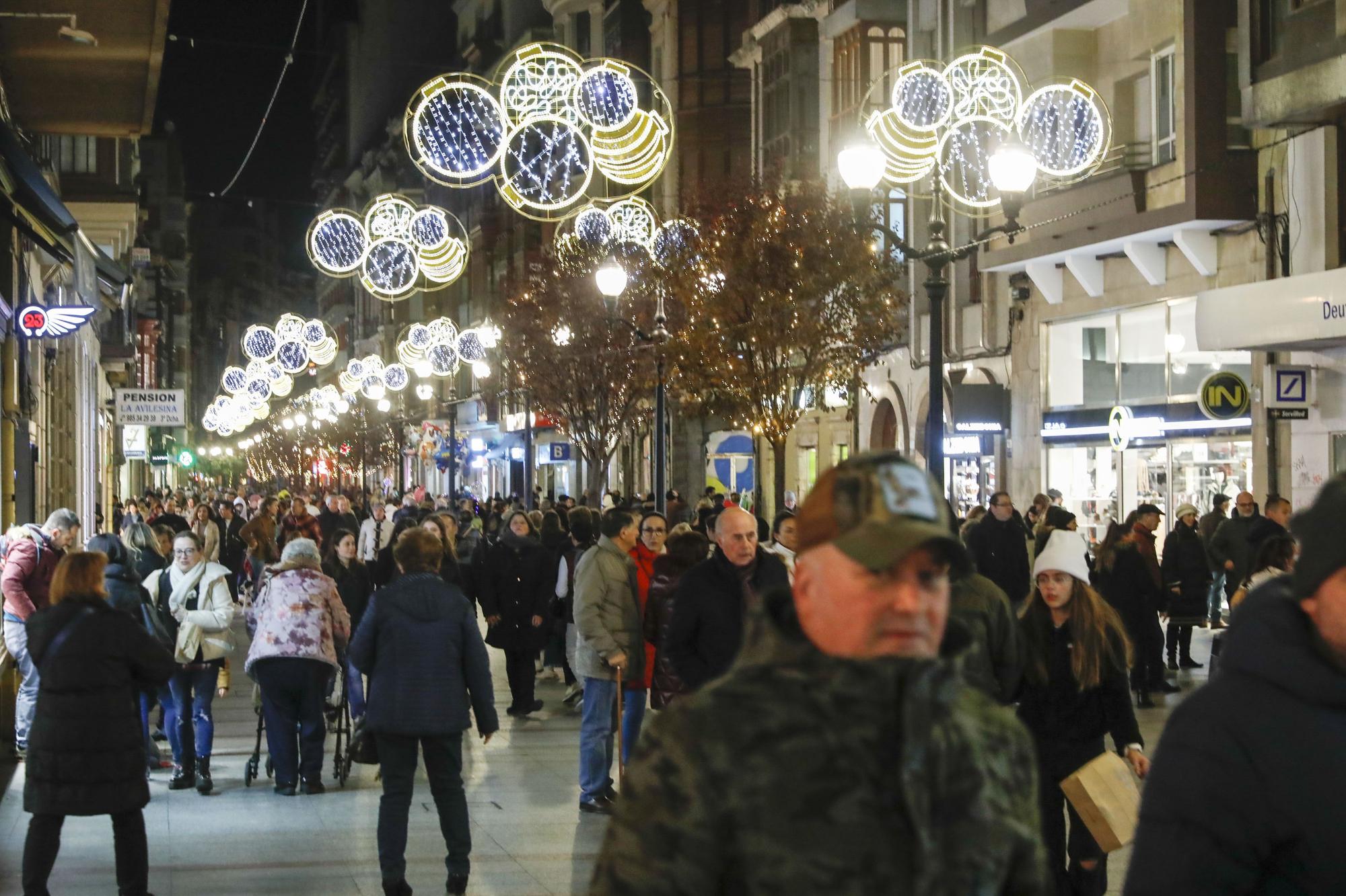 Encendido de las luces navideñas en Gijón