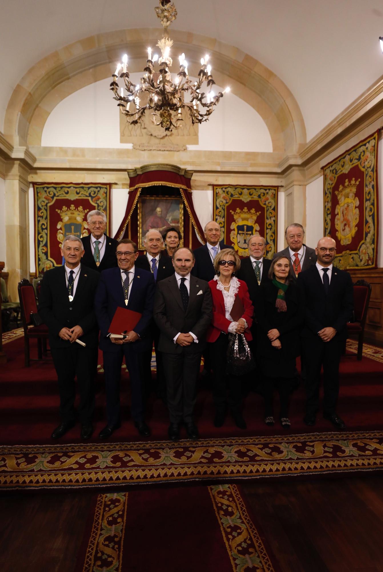 Entrega de medallas de oro de la Universidad de Oviedo