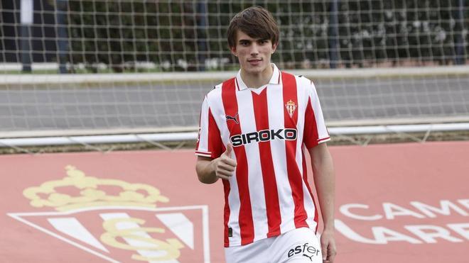 Cuenca, impactado por la afición del Sporting, habla de su vínculo con Adamuz: "Duele"