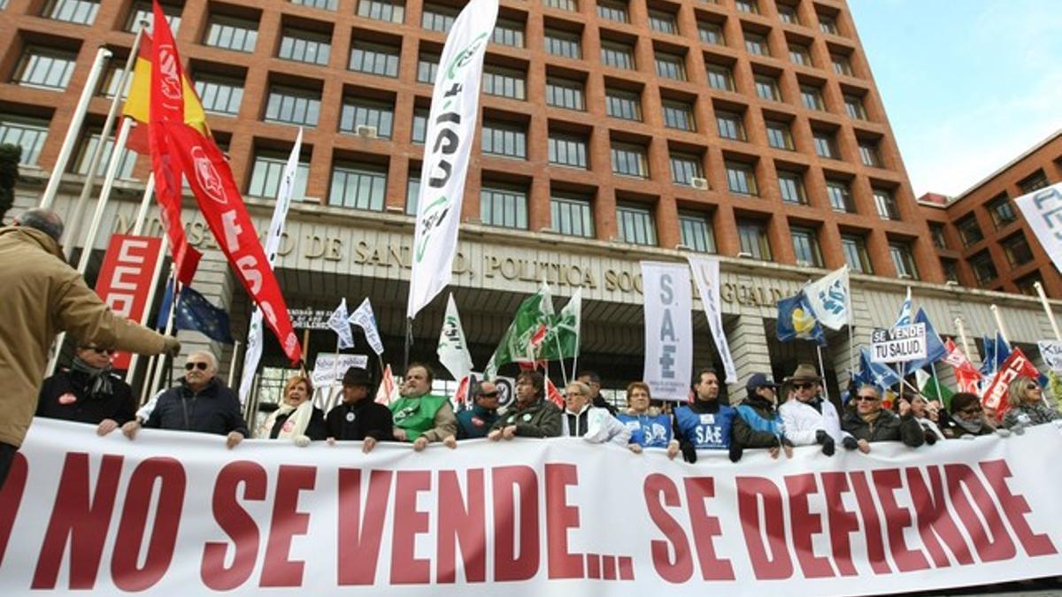 Manifestación contra los recortes y la privatización de la sanidad, este domingo en Madrid.