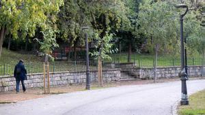 Vista del Parque de la Concordia, situado en pleno centro de Jaén, donde esta madrugada han aparecido los cuerpos sin vida de dos chicas adolescentes.