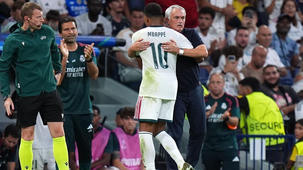 La relación entre Kylian Mbappé y el entrenador José Mourinho marca la polémica en el Real Madrid antes de medirse al Real Madrid.