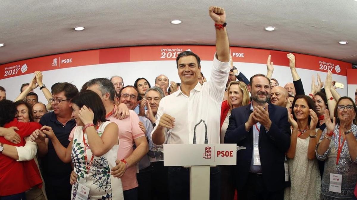 Pedro Sánchez celebra su triunfo en las primarias del PSOE, el pasado 21 de mayo.