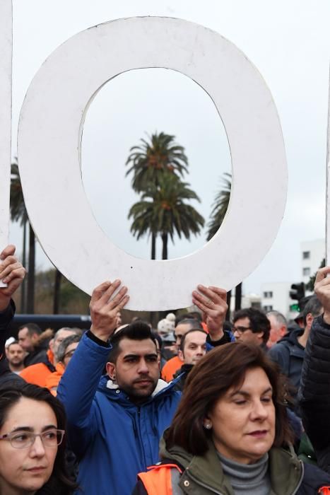 Concentración de trabajadores de Alcoa en A Coruña