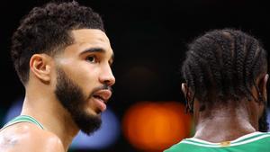 Tatum y Brown no evitaron la eliminación ante los Heat