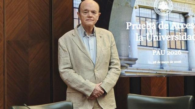 Alfonso López Muñiz, durante la pasada presentación de la PAU. |