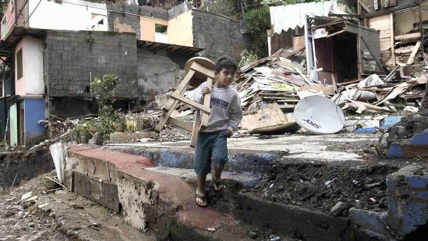 El huracán &#039;Nate&#039; llega a EEUU tras dejar 25 muertos en Centroamérica