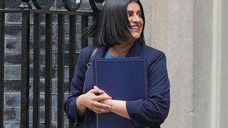 La ministra de justicia de Reino Unido pide endurecer el convenio europeo de derechos humanos para acelerar las deportaciones de delincuentes extranjeros