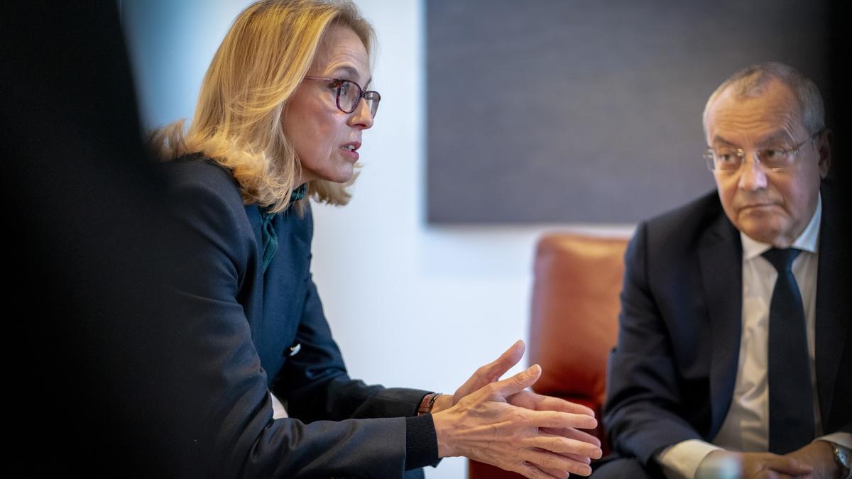 Los embajadores de Francia y Alemania, Jean-Michel Casa y Maria M. Gosse, durante un momento de la entrevista con EL PERIÓDICO DE ESPAÑA.