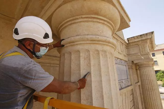 Restauración de la Puerta del Puente