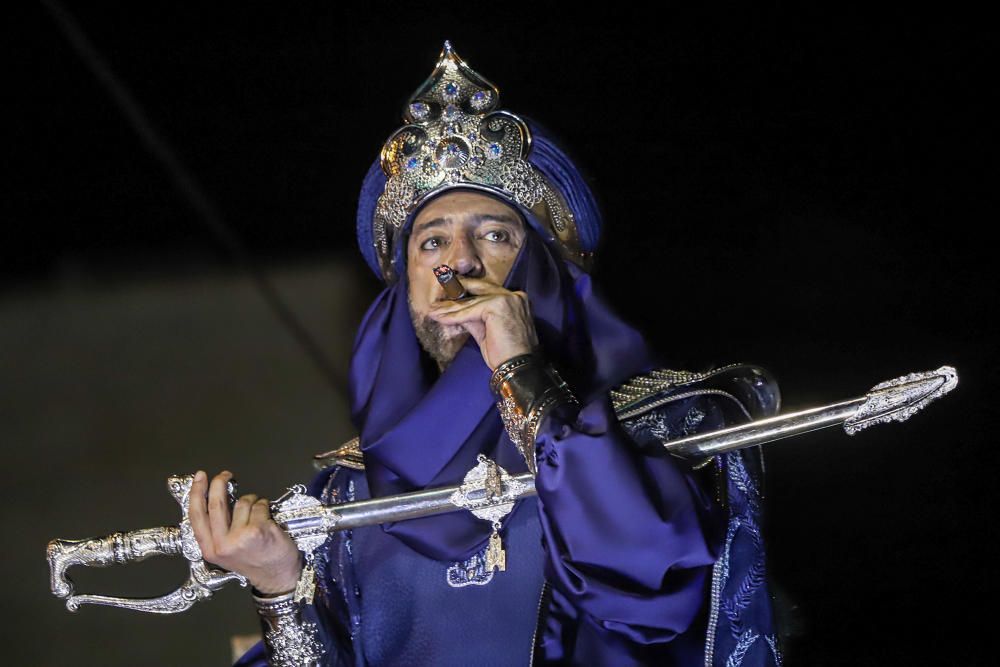 Espectacular entrada de Mora de las fiestas de Almoradí 2019