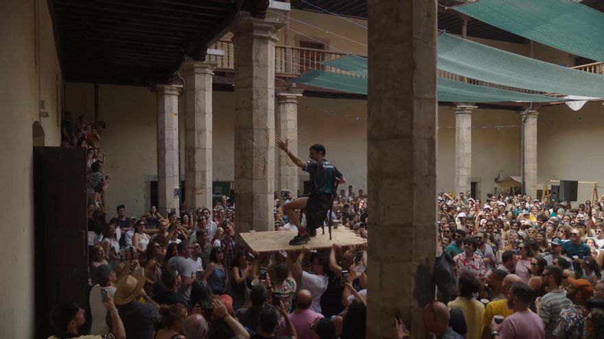 Investigan a dos jóvenes por conducción temeraria en Gran Canaria