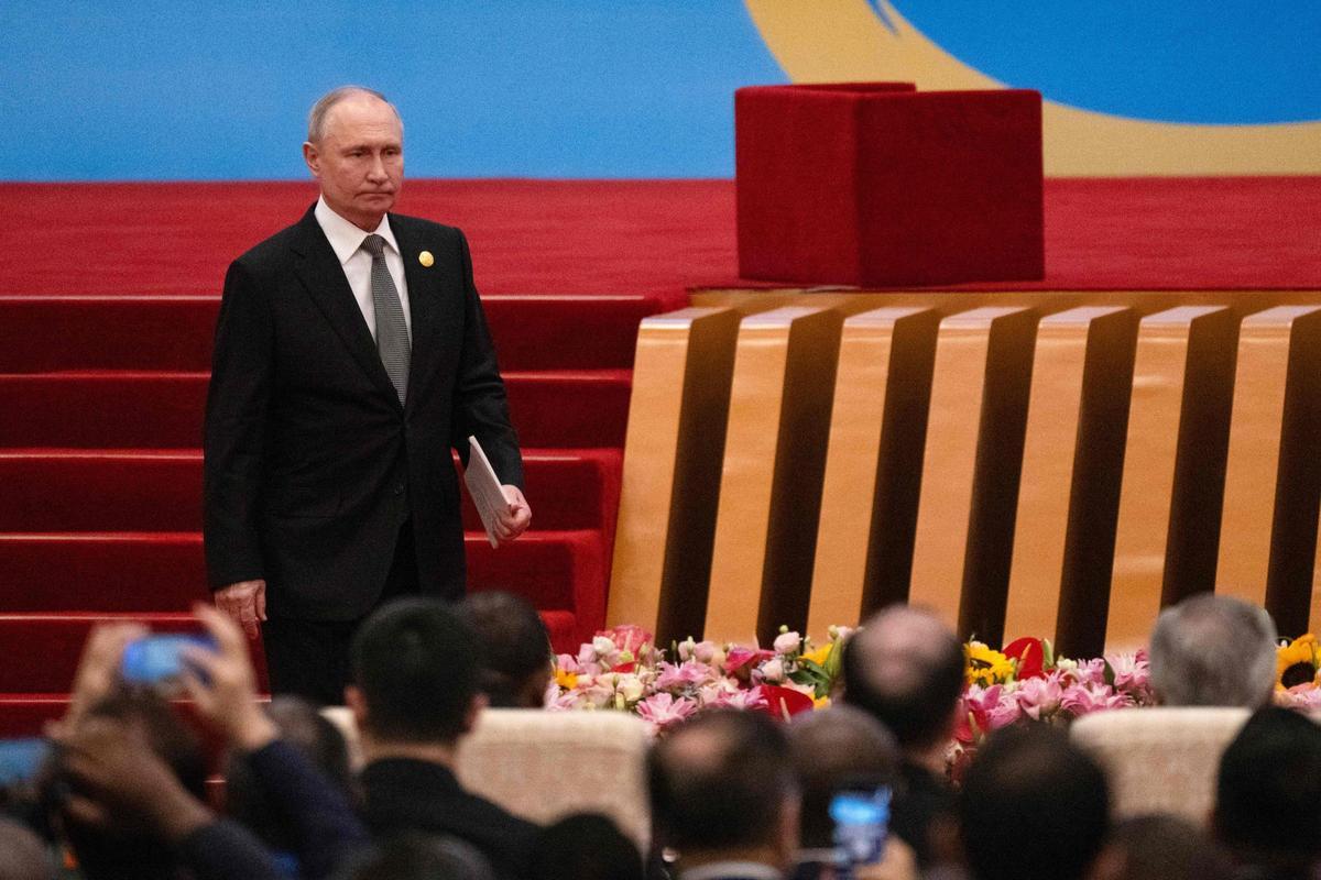 Vladímir Putin se reúne con Xi Jinping en Pekín
