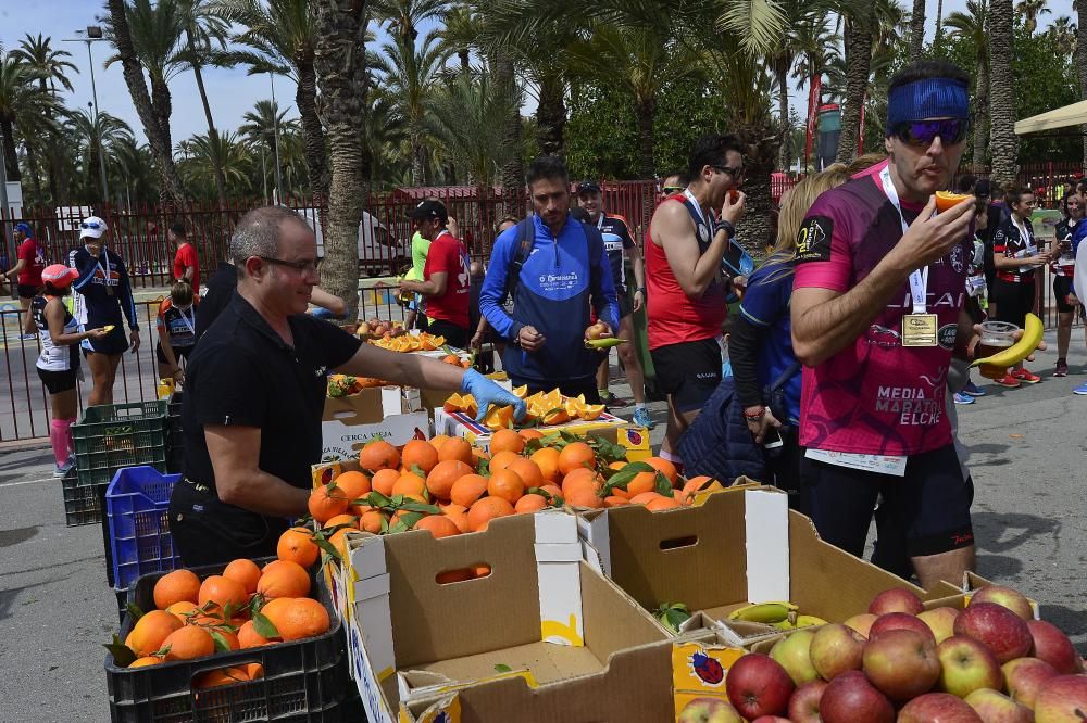 Las mejores imágenes de la Media Maratón de Elche