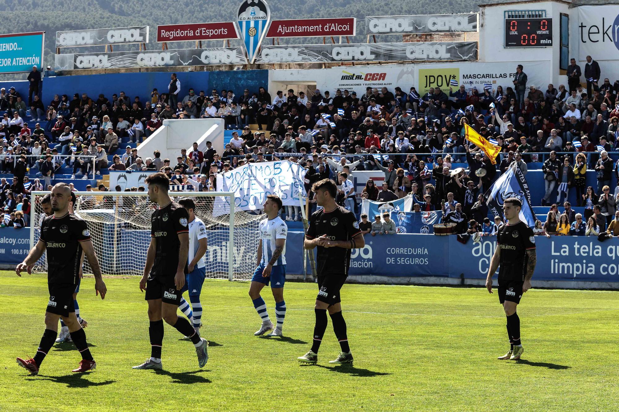 El Alcoyano se aleja del peligro (2-0)