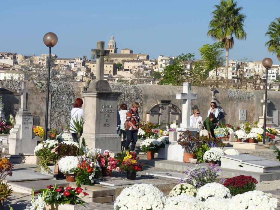 Tots Sants en el cementerio de Montuïri