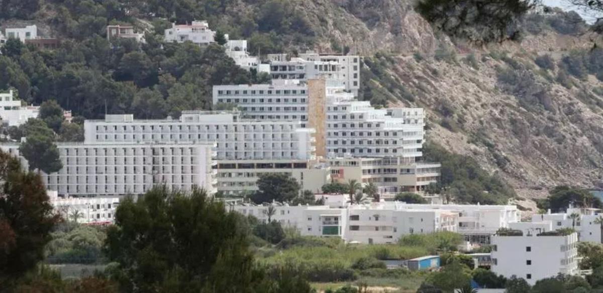 Los hoteleros de Ibiza proponen que no se renueven las licencias temporales de alquiler turístico en plurifamiliares