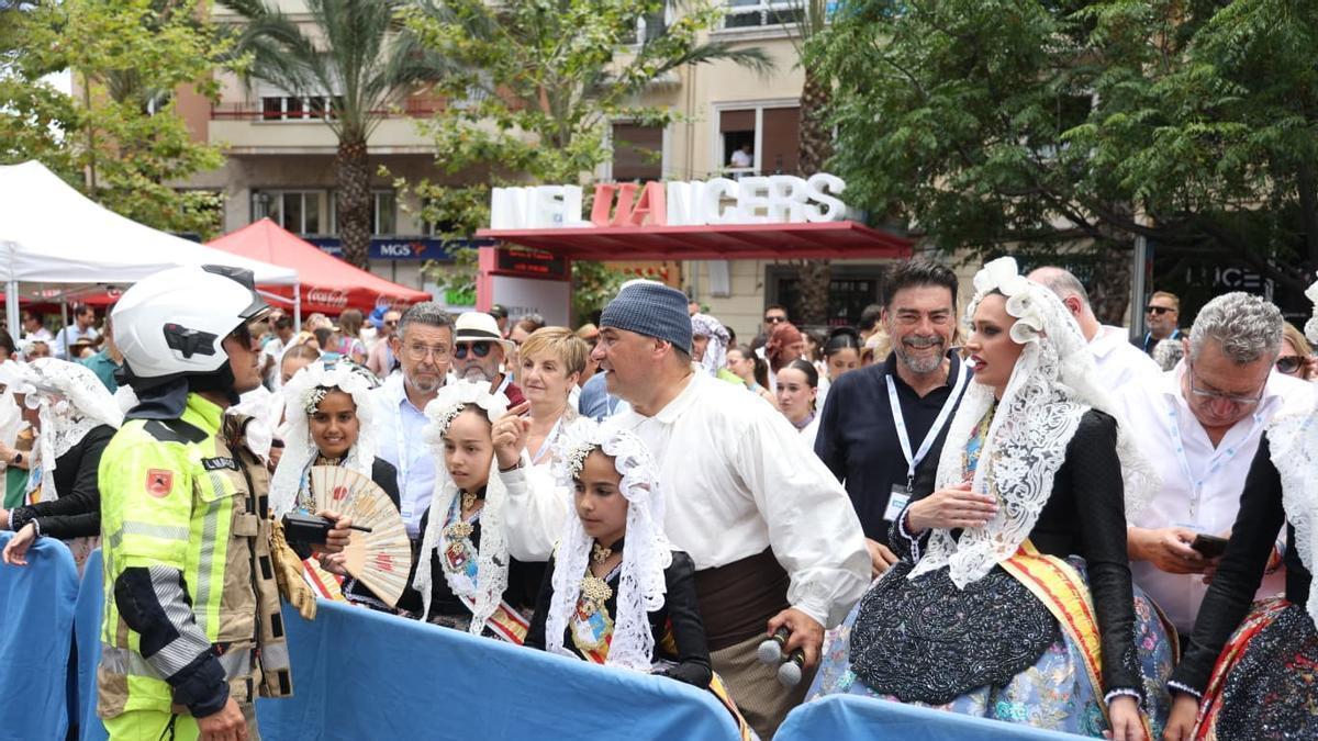 Fallo en el disparo de la mascletà de la pirotecnia Crespo en Luceros: los avisos antes que el permiso