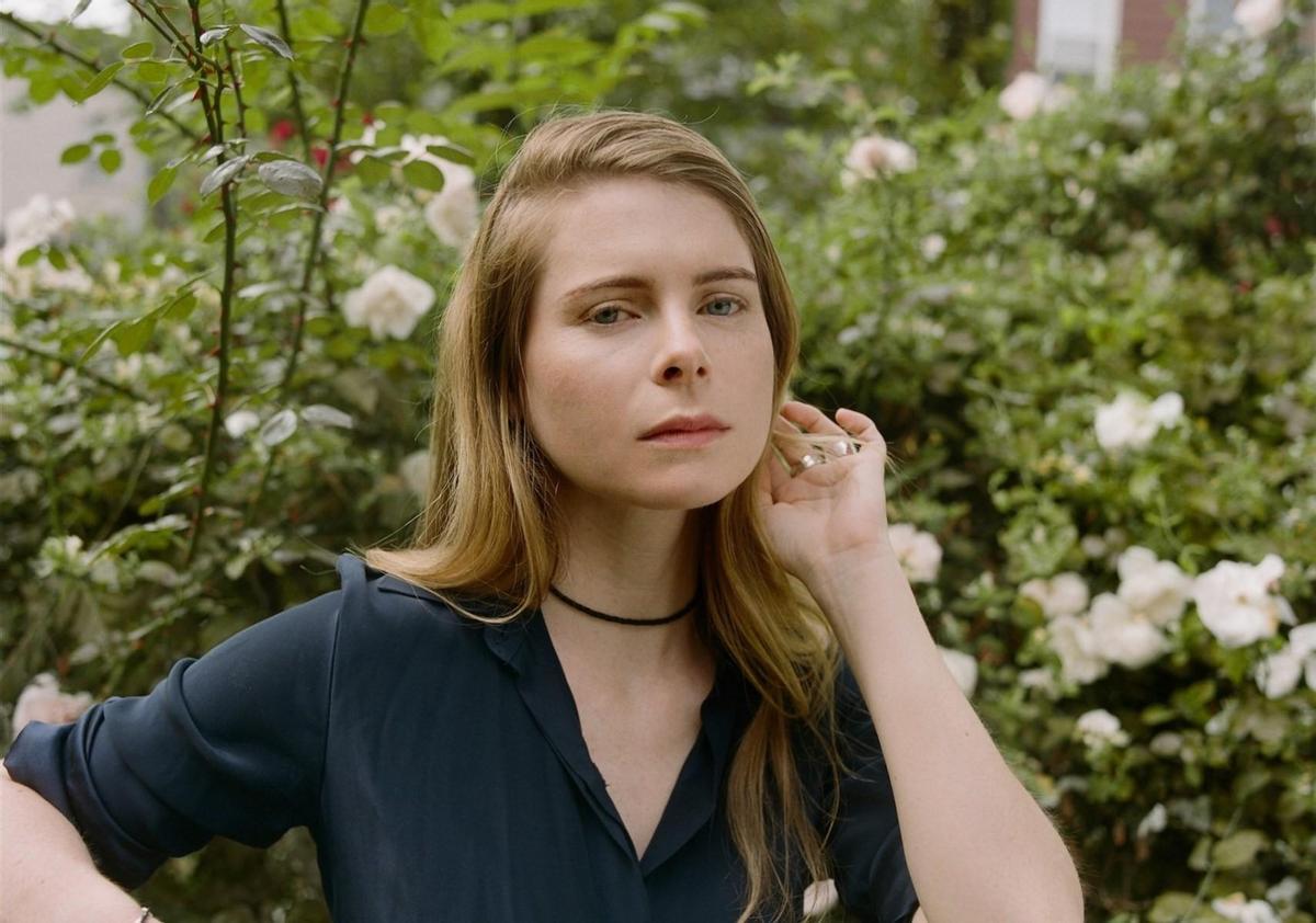 Un fragmento de 'Papi', de Emma Cline, se estrenará en primicia en la revista Turia.