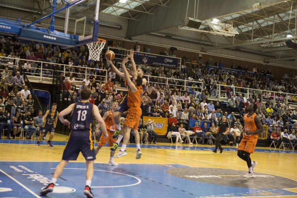 Victoria (83-68) del Liberbank Oviedo al Lleida